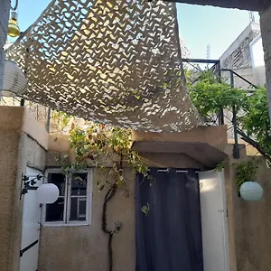 Maison De Village Avec Cour Intérieure Et Terrasse Hébergement de vacances
